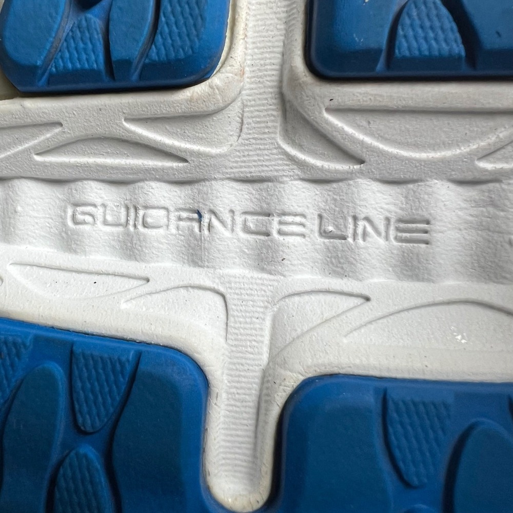 Asics Gel-Cumulus 19 Mens Running Shoes Silver Black Blue.
Mens Size 11 - Picture 10 of 11